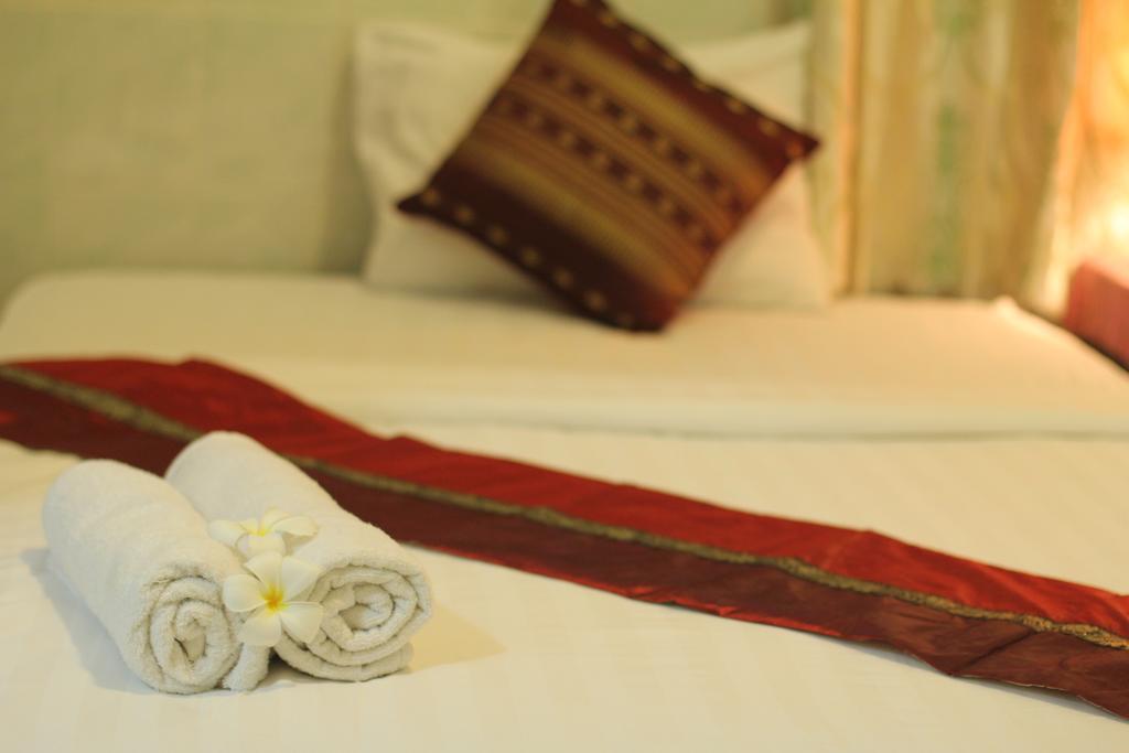 New Season Riverside Hotel Phnom Penh Ruang foto