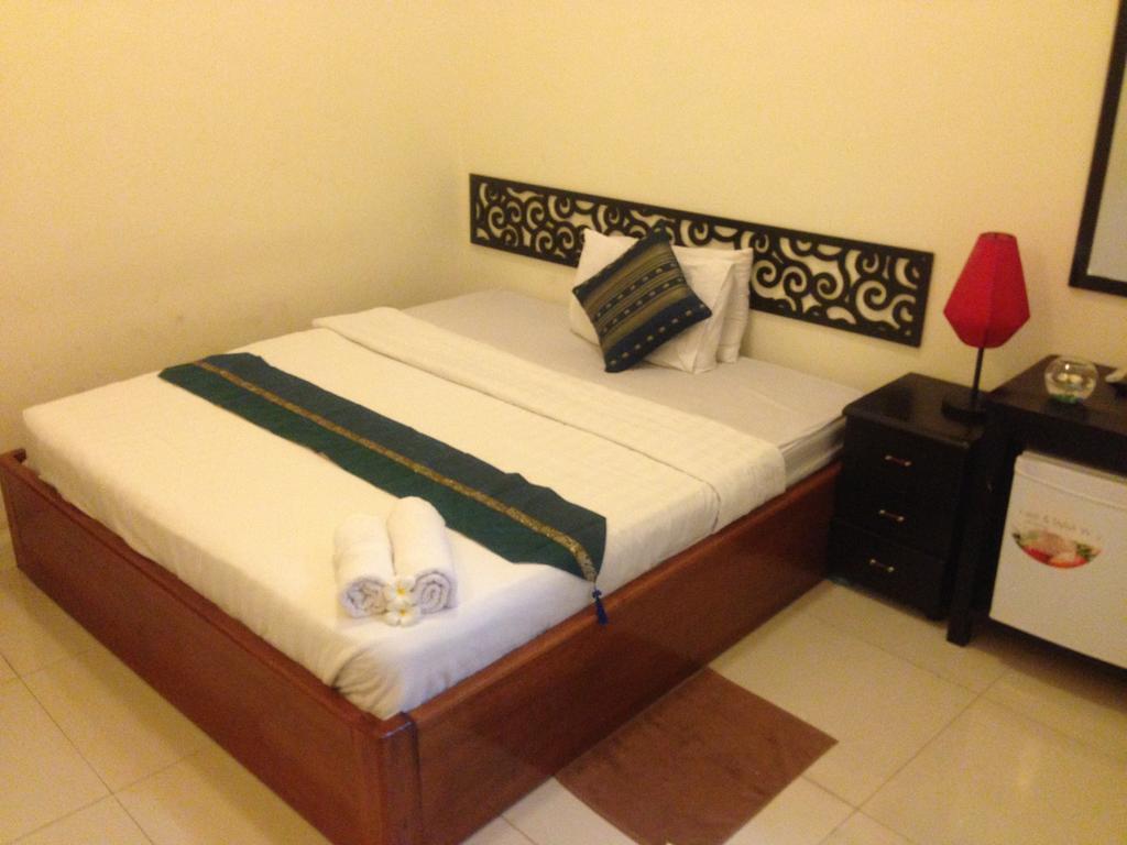 New Season Riverside Hotel Phnom Penh Ruang foto