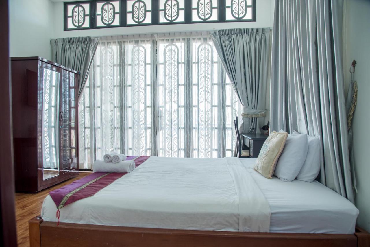 New Season Riverside Hotel Phnom Penh Bagian luar foto